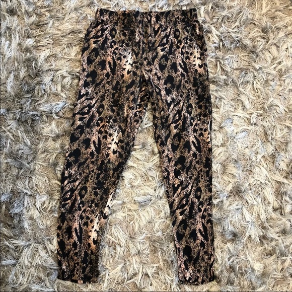 H&M Pants - H&M Cheetah Leopard Animal Print Pants Sz 6